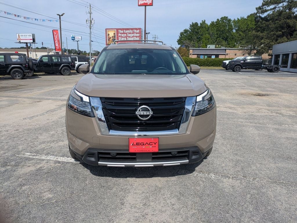 2023 Nissan Pathfinder Platinum 4WD