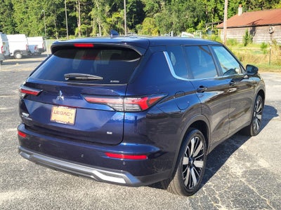 2025 Mitsubishi Outlander Base
