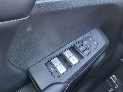 2025 Mitsubishi Outlander Base