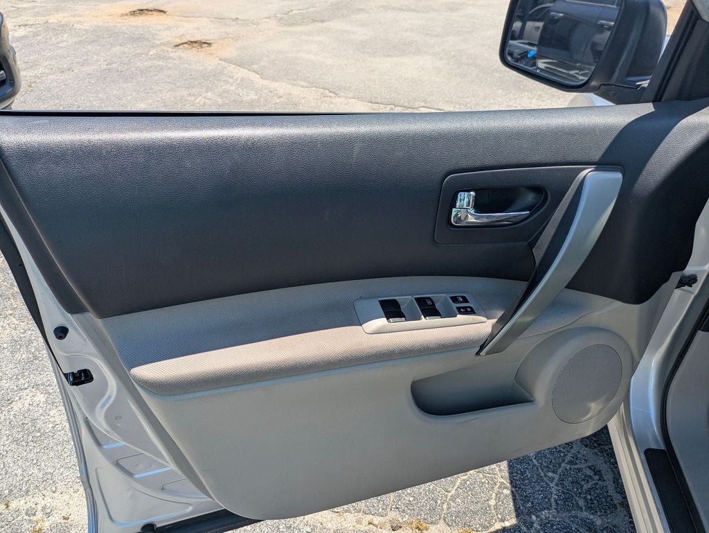 2010 Nissan Rogue S