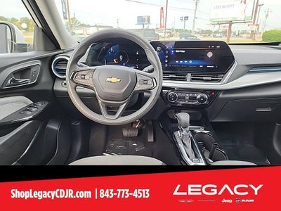 2024 Chevrolet Trax FWD LT