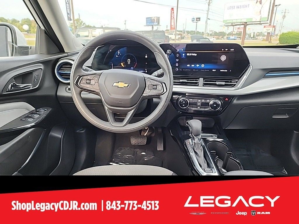 2024 Chevrolet Trax FWD LT