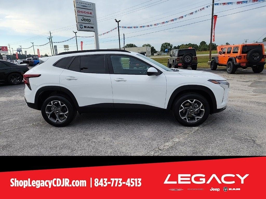 2024 Chevrolet Trax FWD LT