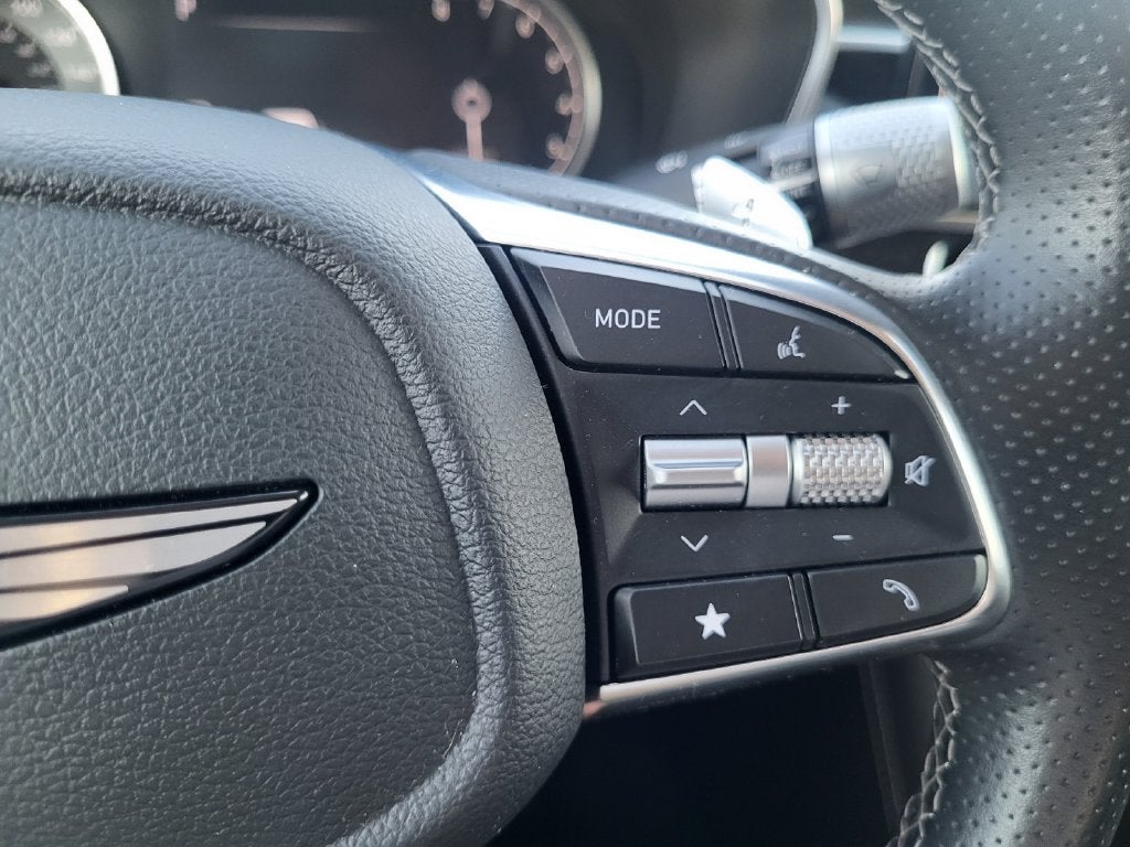 2025 Genesis G70 2.5T RWD
