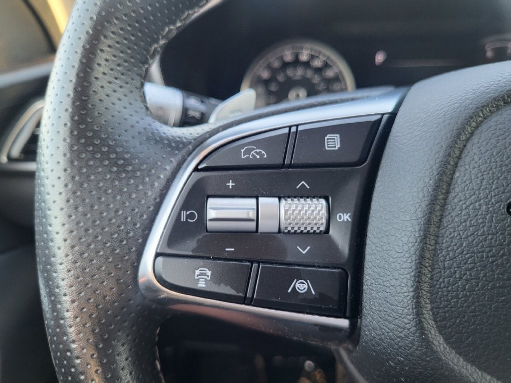 2025 Genesis G70 2.5T RWD