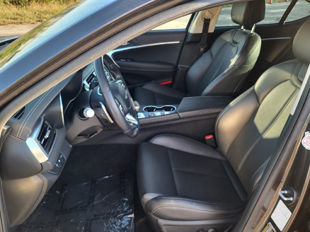 2025 Genesis G70 2.5T RWD