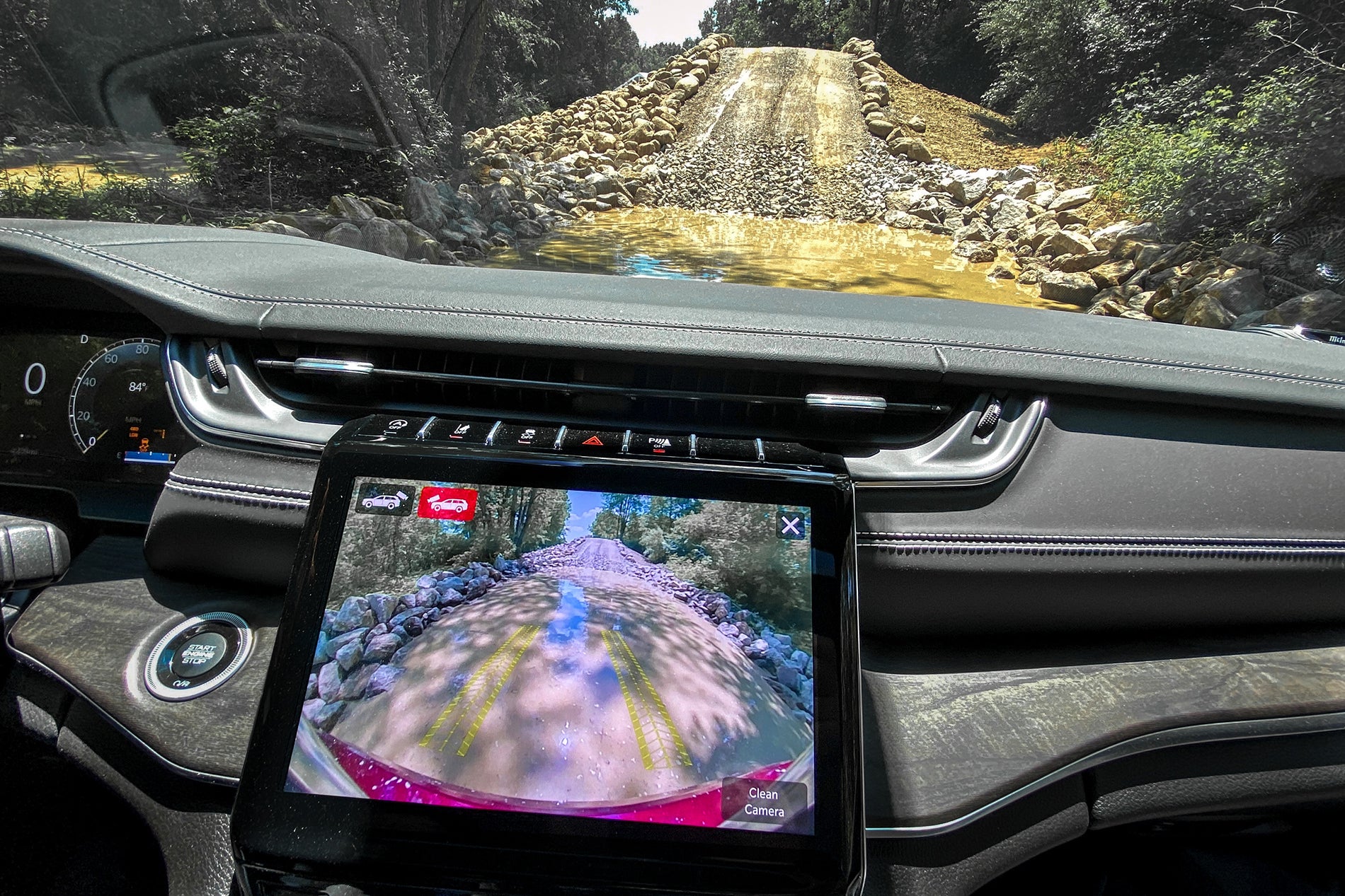 Grand Cherokee interior with modern features